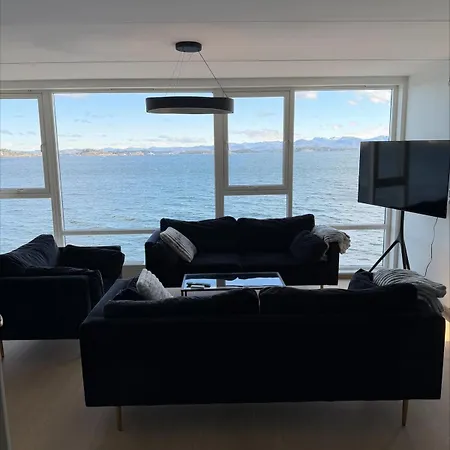 Sea View Close To Center, 2br * ستافانجر